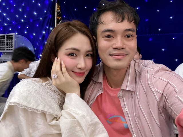 Mối quan hệ giữa Hoà Minzy và Văn Toàn