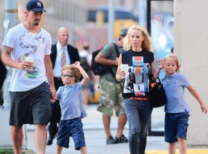Tình yêu bất ngờ giữa Zlatan Ibrahimovic và nữ doanh nhân hơn 11 tuổi: Từ cãi vã đến hạnh phúc viên mãn.